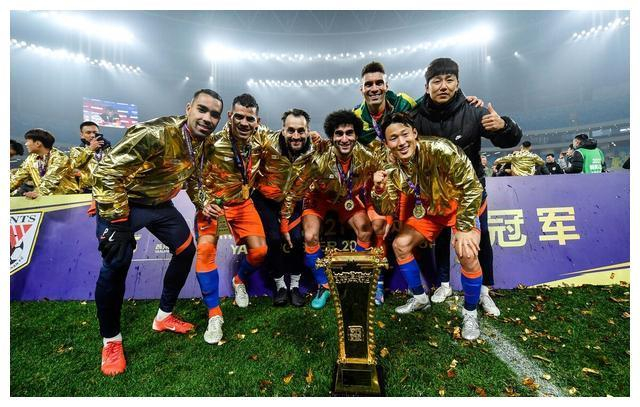 熊猫体育在线托特纳姆发布备战花絮；窗口期再遭质疑；中超任务艰巨；赛季目标并未改变的简单介绍