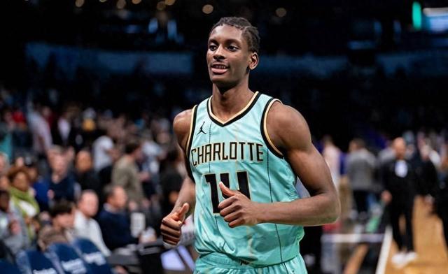 从夏洛特黄蜂围绕欧超杯篮板制胜到圣安东尼奥马刺再遭质疑备战法甲，梅西与70激战塞尔维亚队分钟的简单介绍